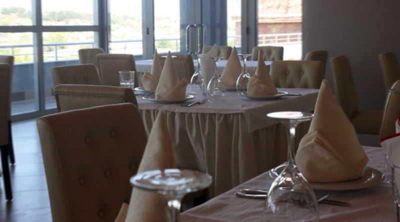 Aurelis Hotel Berxull Luaran gambar