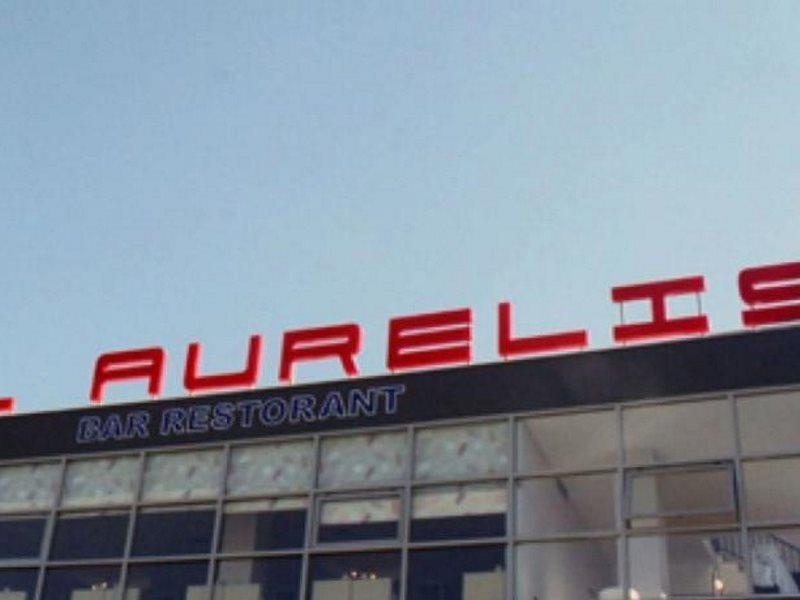 Aurelis Hotel Berxull Luaran gambar