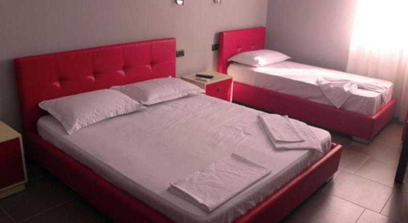 Aurelis Hotel Berxull Luaran gambar
