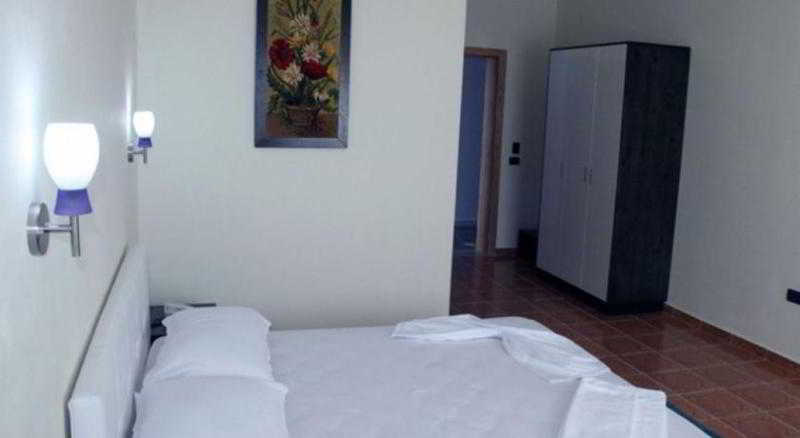 Aurelis Hotel Berxull Luaran gambar